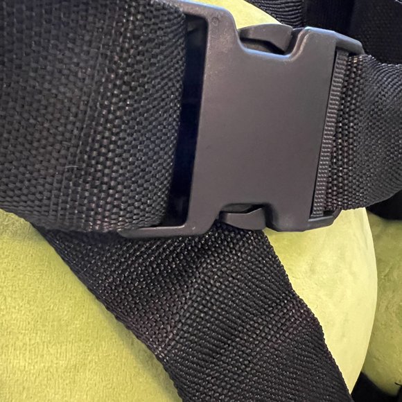 Avocado Snowboard and Ski Protective Gear (Impact Knee and Hip Pads) - Picture 6 of 6